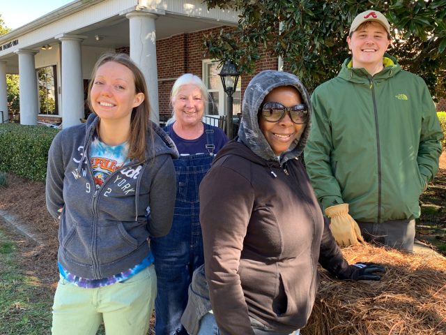 Davidson-Davie Promotes Community and Caring During Second Day of Service